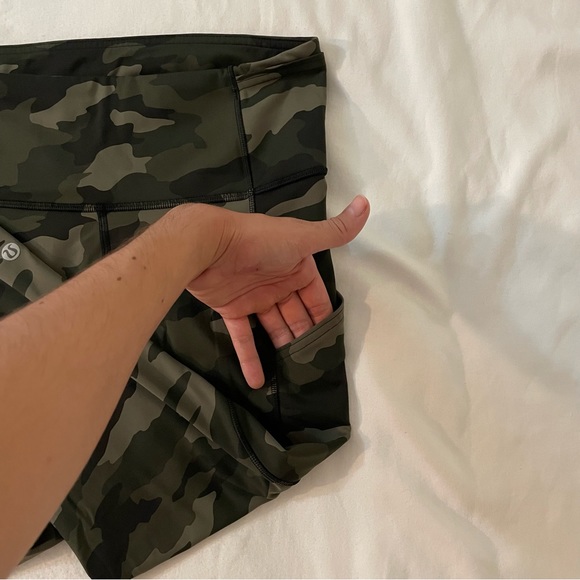 Lululemon Fast and Free High-Rise Tight 25"
Heritage 365 Camo Medium Olive Multi - Picture 5 of 9